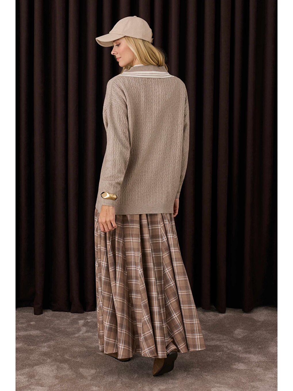 Bej V Yaka Dokulu Triko Vizon-2