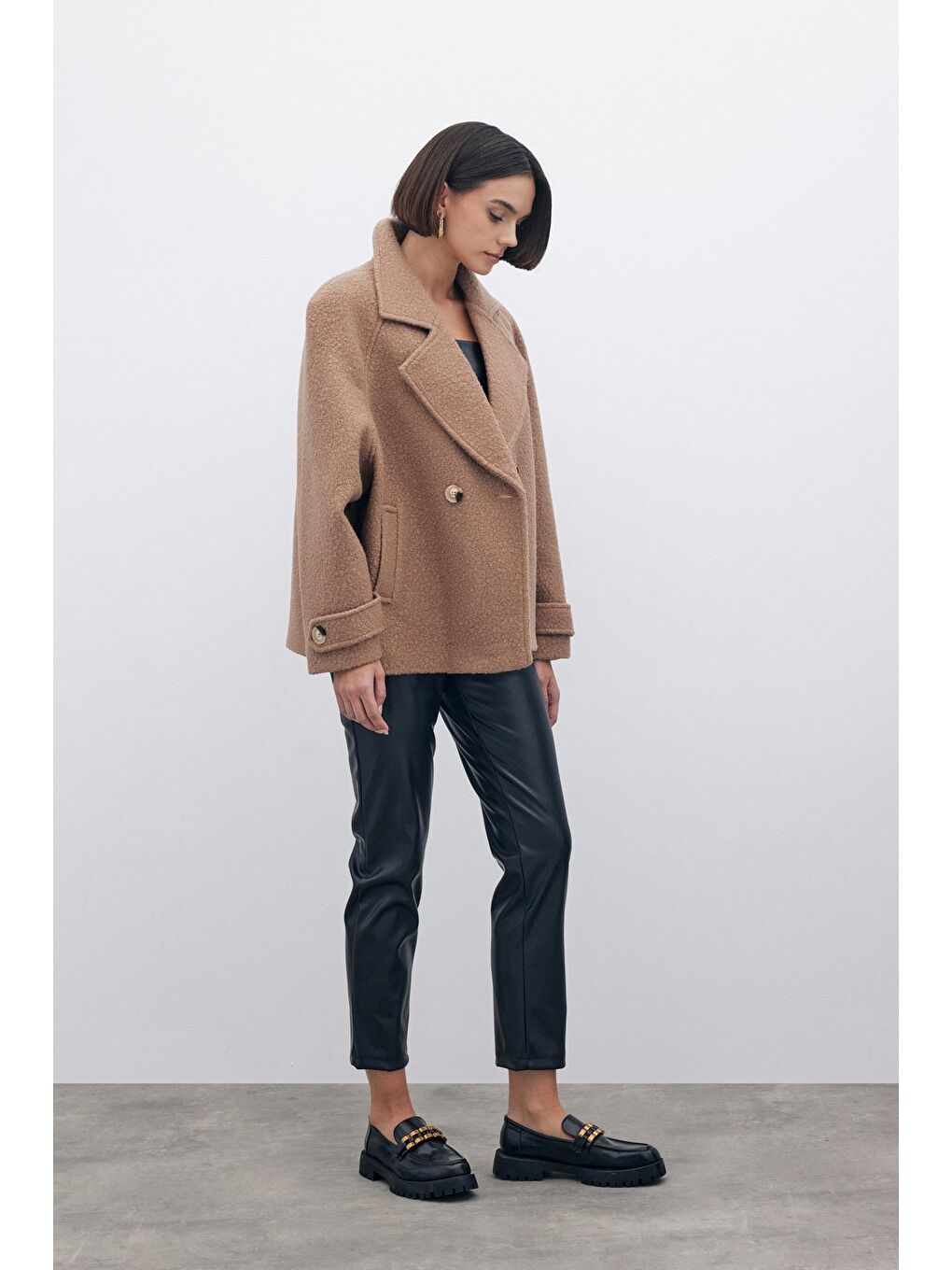 Kahverengi Buklet Kısa Kaban - Camel-1