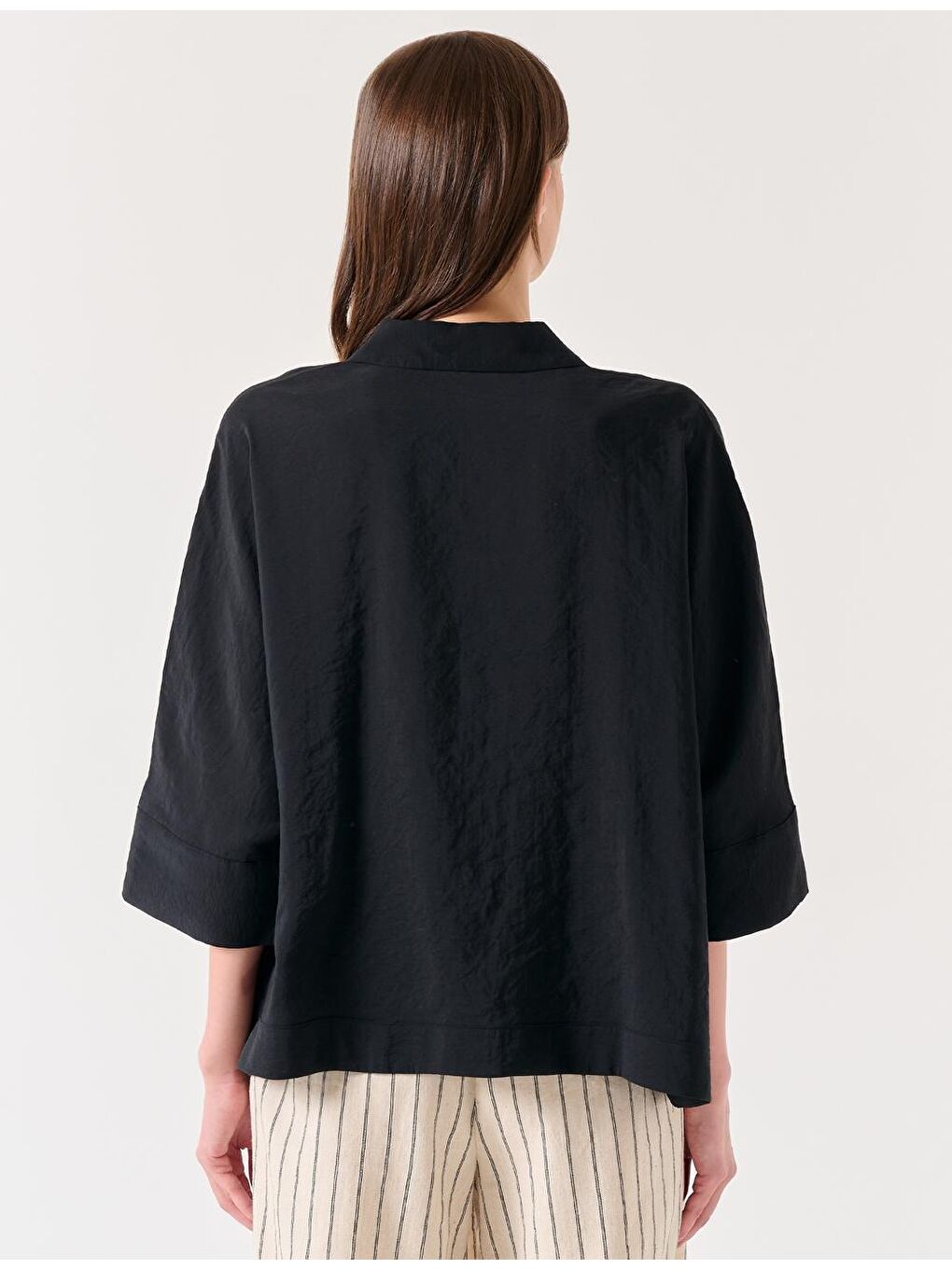 Siyah Bol Kesim Gömlek Yaka Truvakar Kol Bluz-4