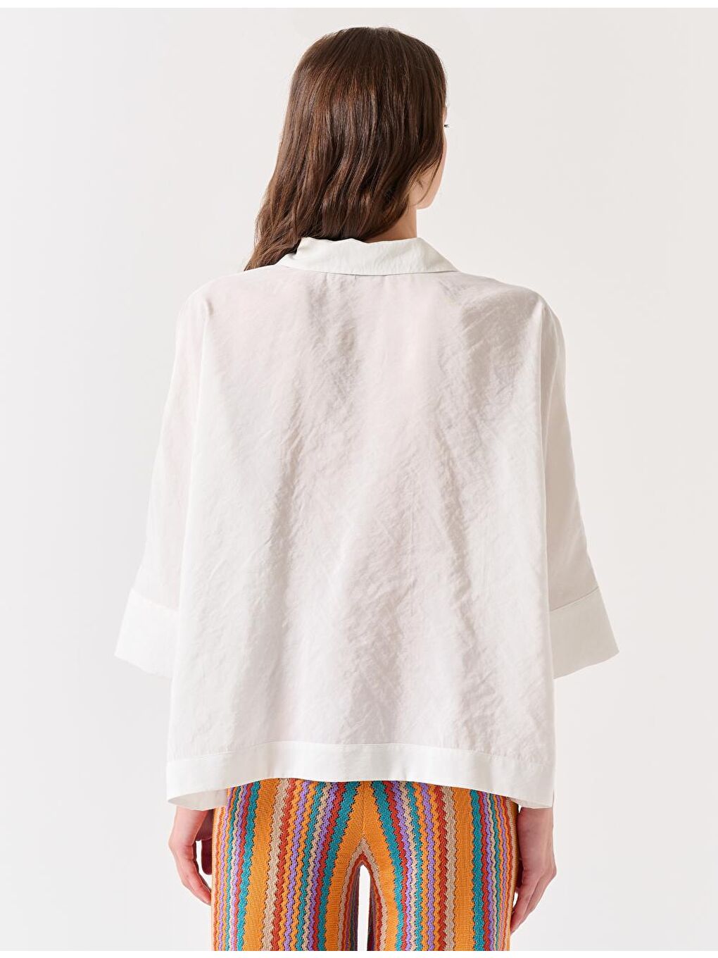 Beyaz Bol Kesim Gömlek Yaka Truvakar Kol Bluz-3