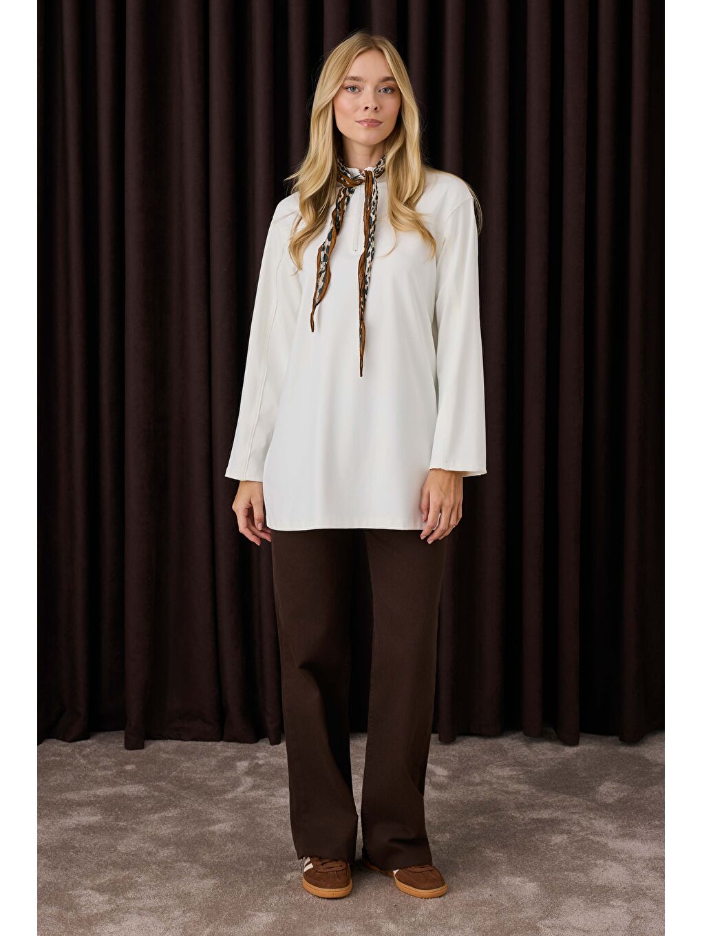 Roba Detaylı Sweat Beyaz