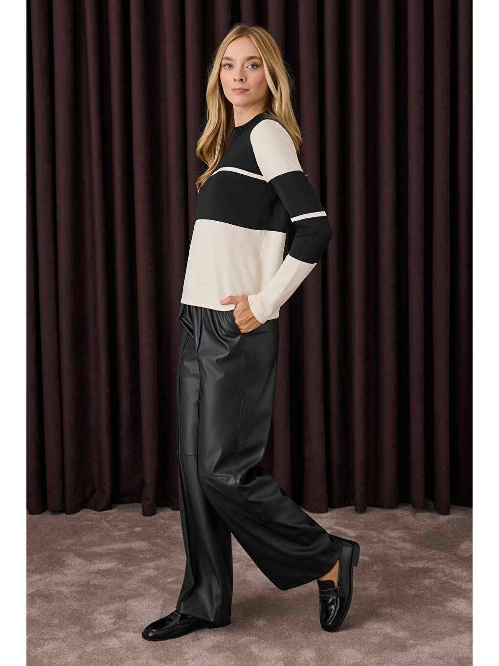 Bloklu Kazak Siyah-Ekru-2