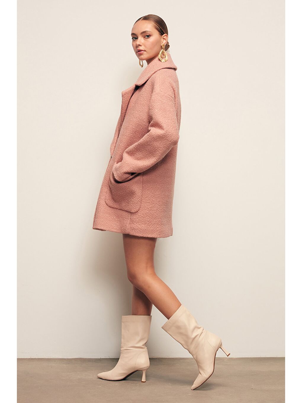 Pembe Geniş Cepli Buklet Kaban - Pudra-1