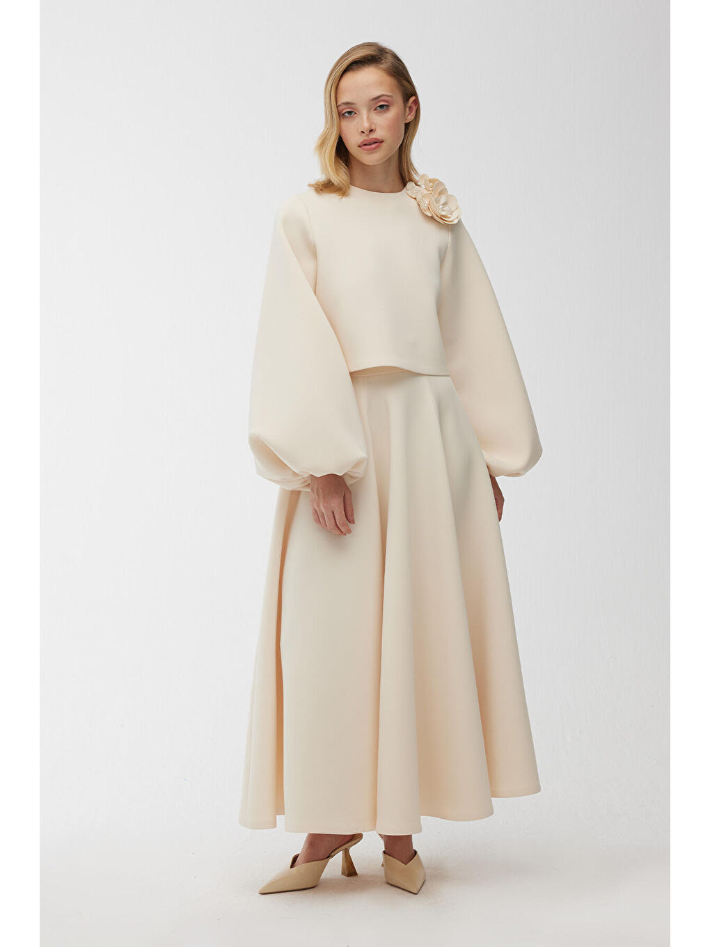 Balon Kol Broşlu Bluz Bej-2