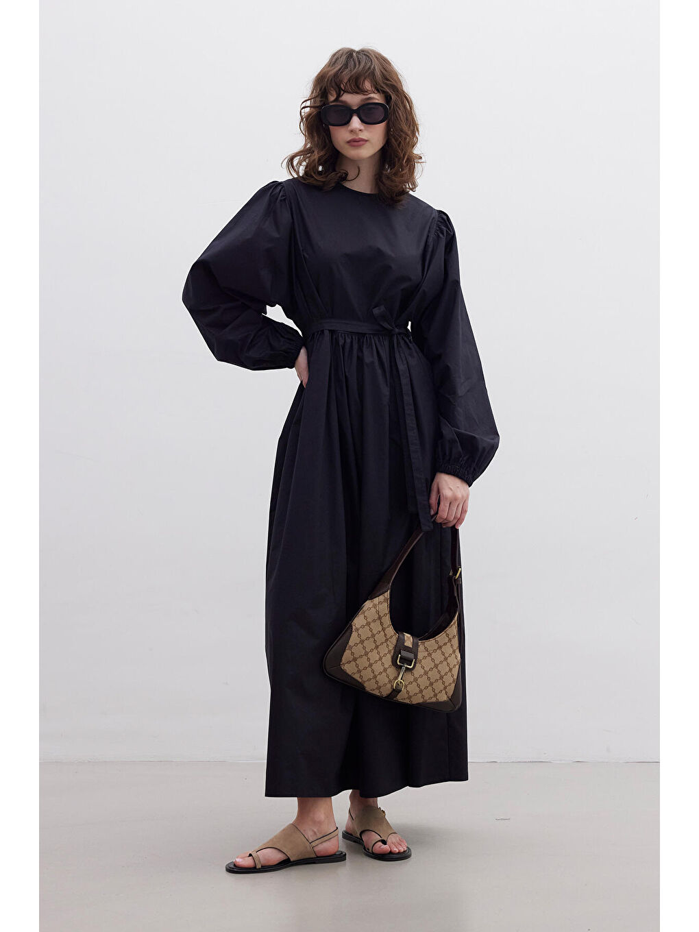 Büzgülü Premium Poplin Elbise Siyah-1