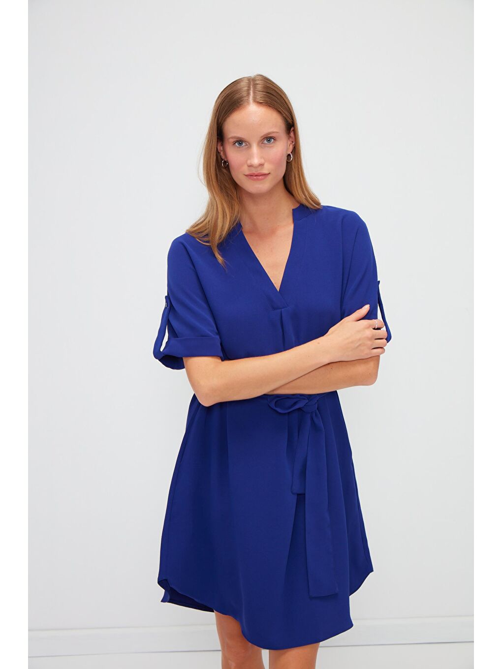 Lacivert Düz Yaka Detaylı Kuşaklı Elbise-1