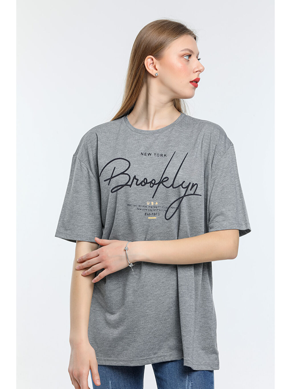 Gri Kadın Bisiklet Yaka Oversize Fit Tişort SPR24TSk110