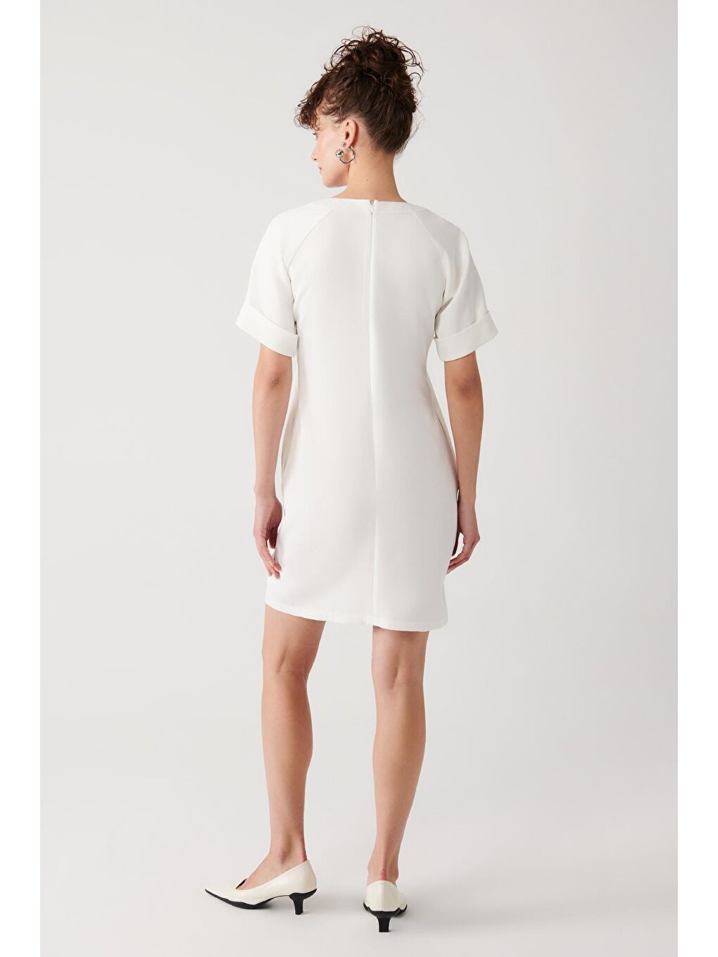 Düz Duble Kol Bisiklet Yaka Elbise-Beyaz-4
