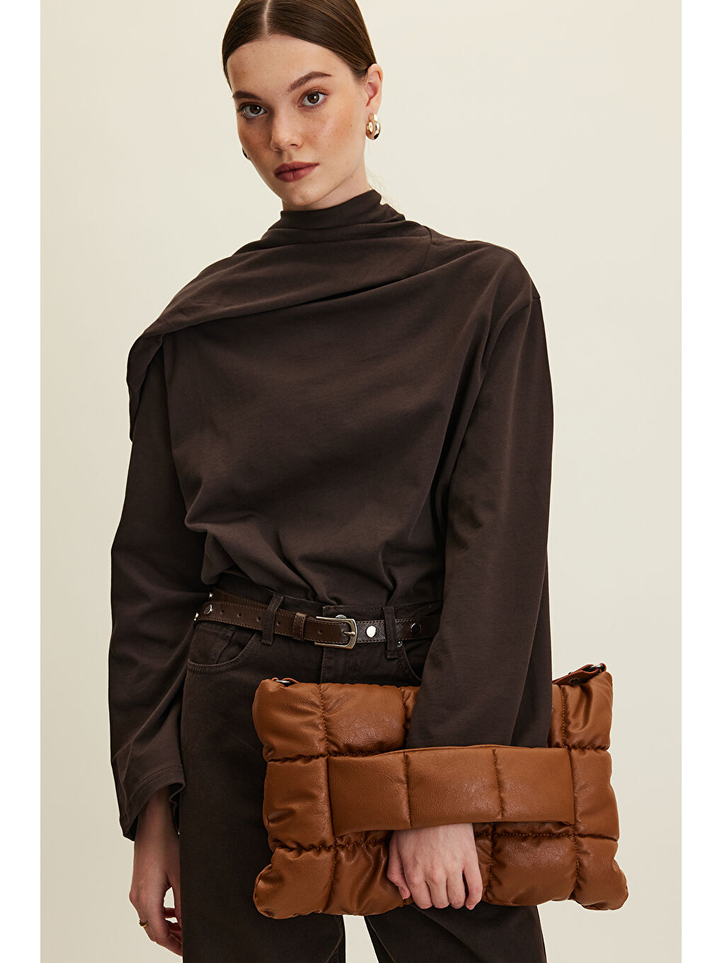 Kahverengi Kapıtone Deri Yumuşak Çanta Camel-2