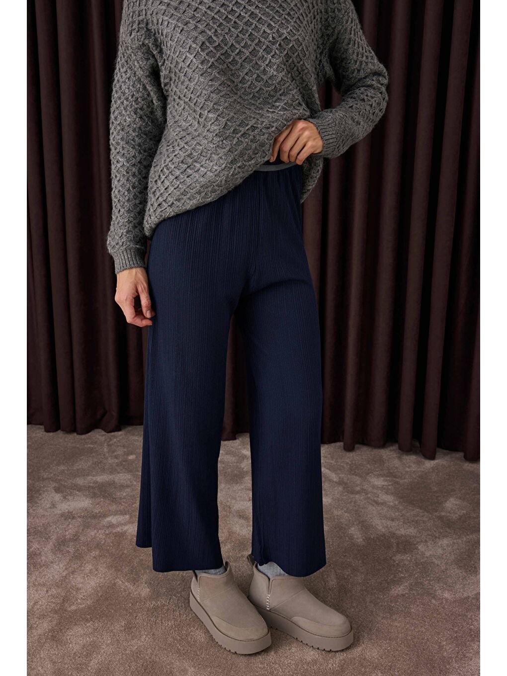 Yeşil Şerit Detaylı Triko Pantolon Ofis Lacivert-1