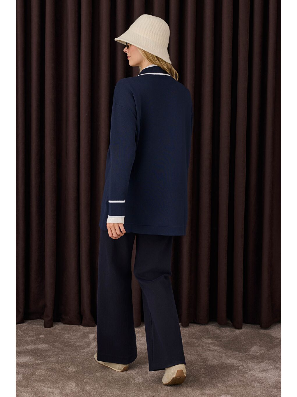 Şerit Detaylı Hırka Ofis Lacivert-Ekru-4