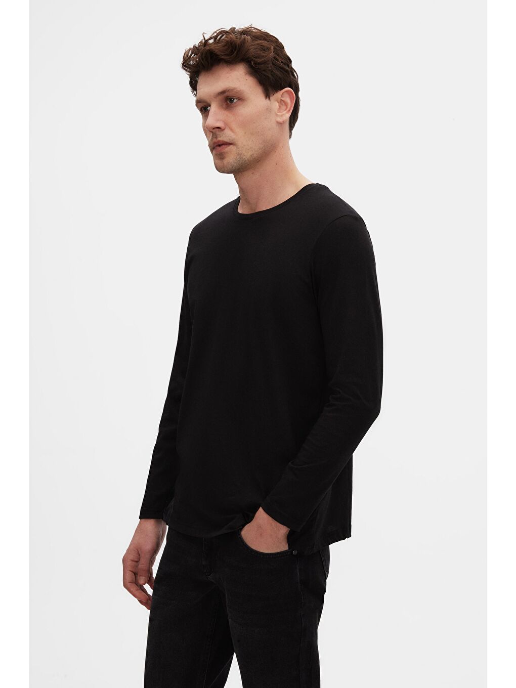 Slim Fit Siyah Bisiklet Yaka %100 Pamuk Nefes Alabilen Uzun Kollu Body Tişört-3