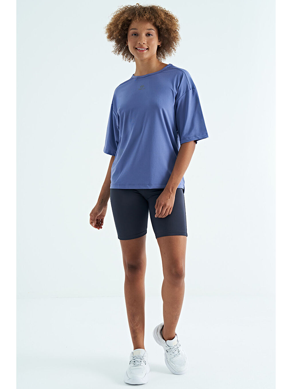 Mor Eflatun O Yaka Baskı Detaylı Oversize Kısa Kol Kadın Tişört - 97263