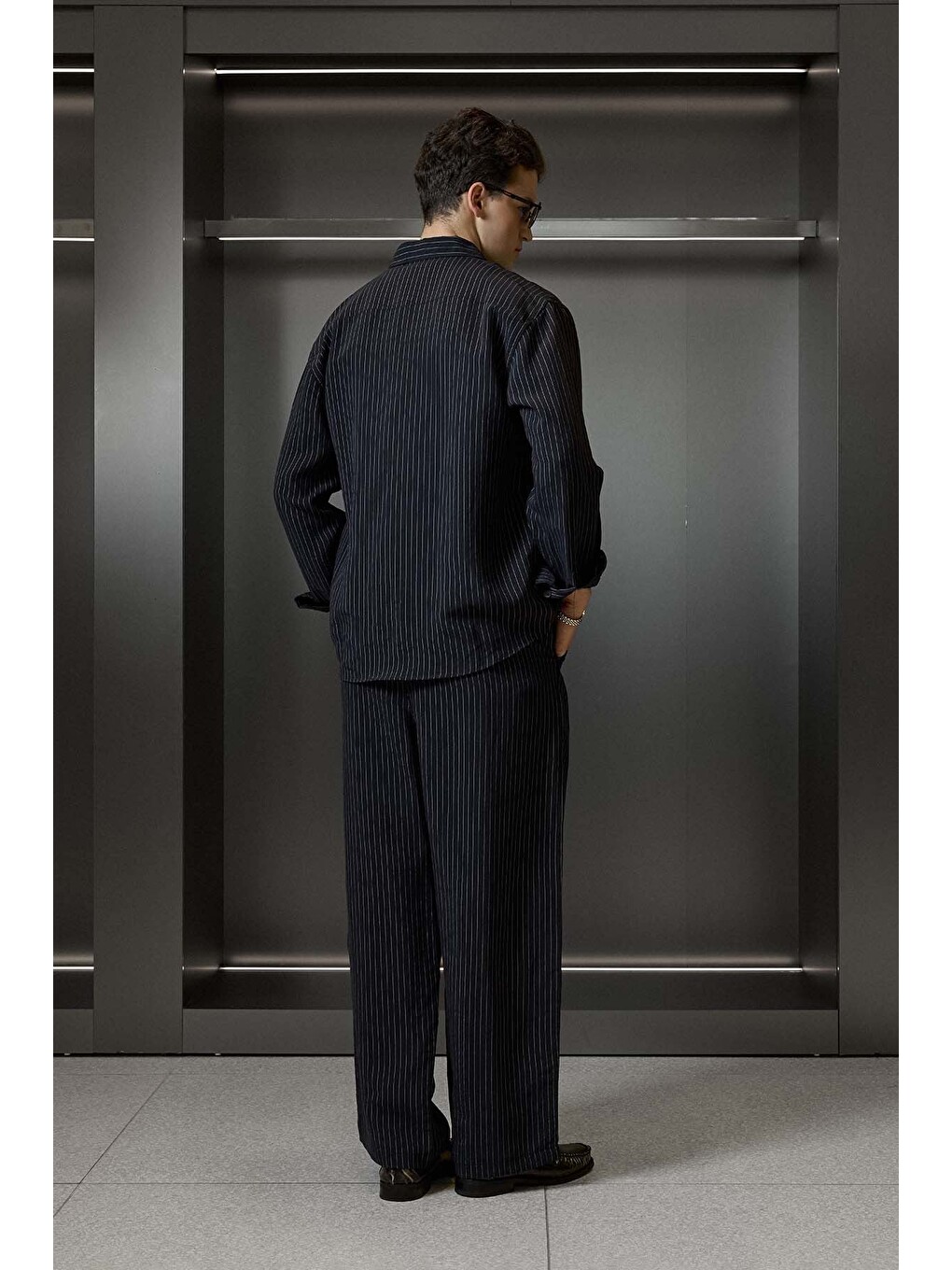 Erkek Oversize Çizgili Modal Karışımlı Uzun Kollu Gömlek Siyah-6