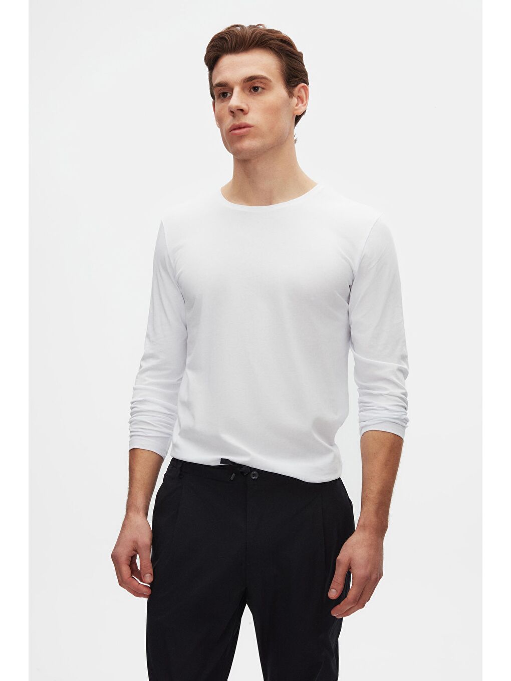 Slim Fit Beyaz Bisiklet Yaka %100 Pamuk Nefes Alabilen Uzun Kollu Body Tişört-1