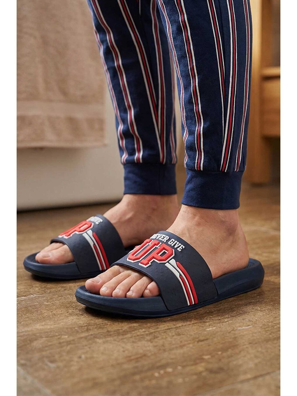 Lacivert Erkek Yazlık PU Islak Zemine Uygun Ev Banyo Bahçe Havuz Terlik-1