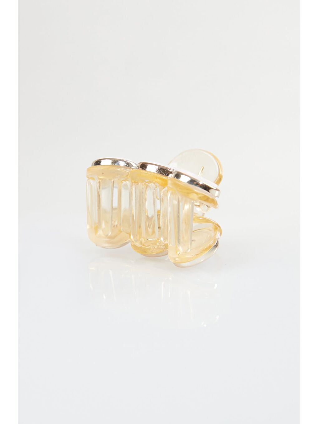 Ekru Kurdele Detaylı Küçük Mandal Toka-1