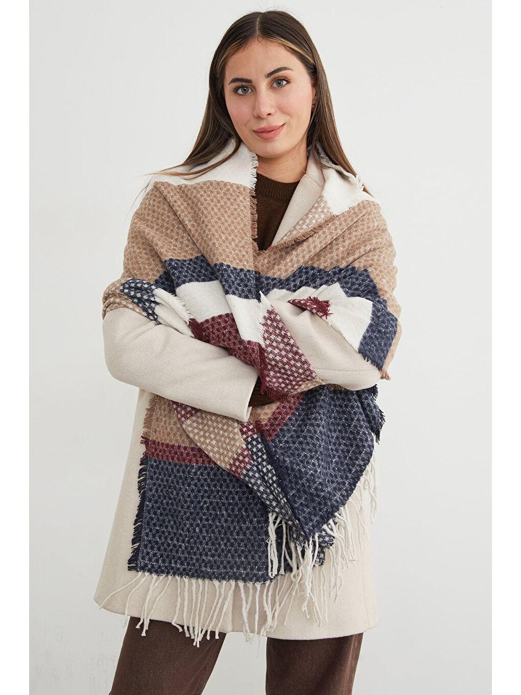 Lacivert Renk Bloklu Petek Desenli Şal-1