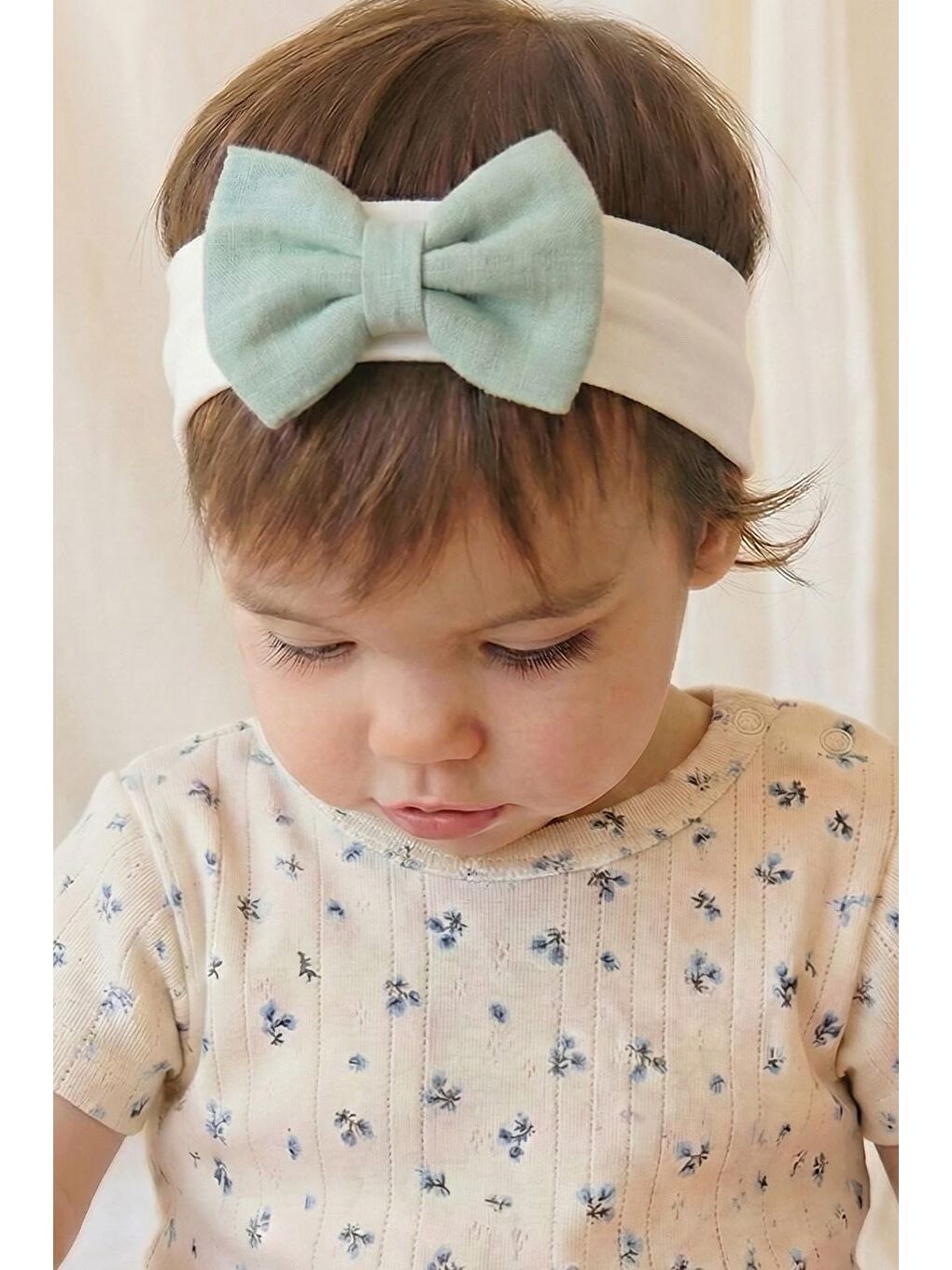 Kurdeleli Bebe Bandanası Mint Yeşili