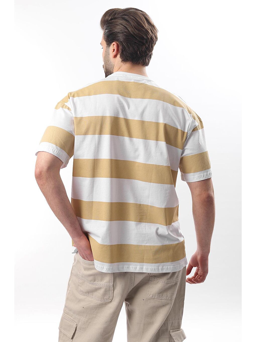 Bej Oversize Renk Bloklu Bisiklet Yaka Kısa Kollu %100 Pamuk Tişört 7030-4