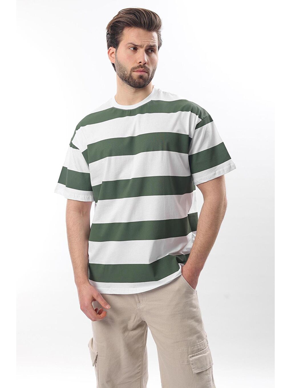 Haki Oversize Renk Bloklu Bisiklet Yaka Kısa Kollu %100 Pamuk Tişört 7030-1