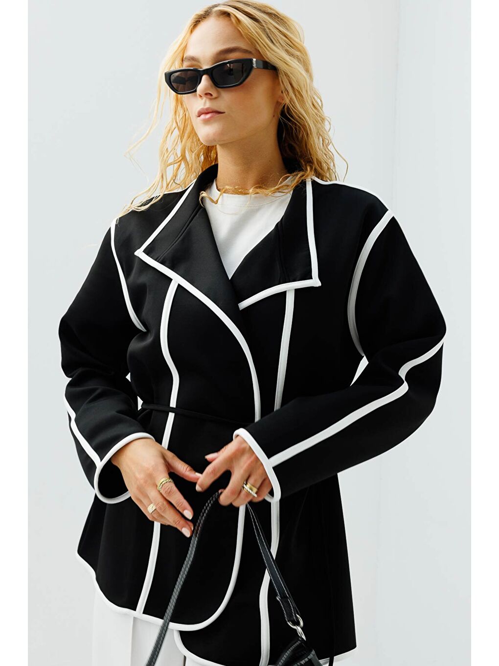 Kontrast Biyeli Scuba Siyah Hırka-1