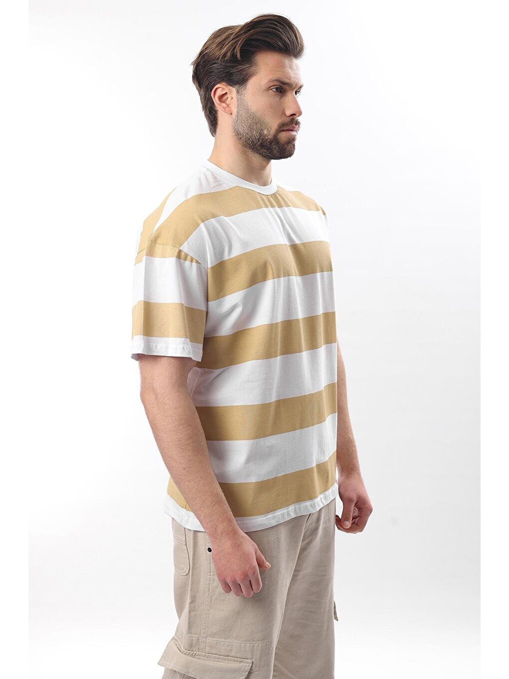 Bej Oversize Renk Bloklu Bisiklet Yaka Kısa Kollu %100 Pamuk Tişört 7030-6