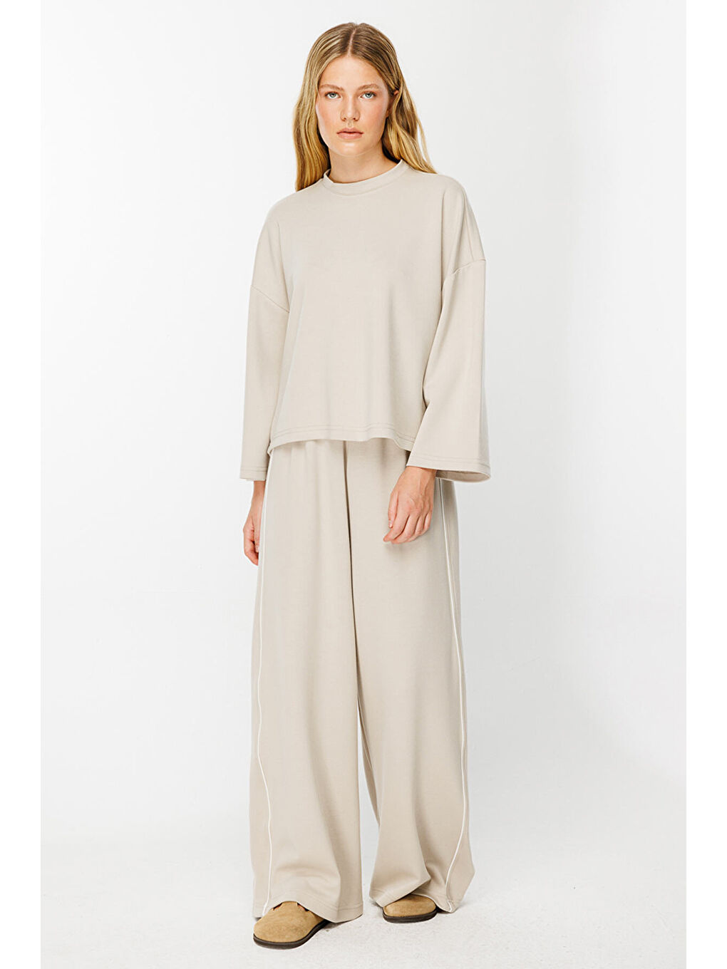 Uzun Kollu Oversize Bej Tshirt-1