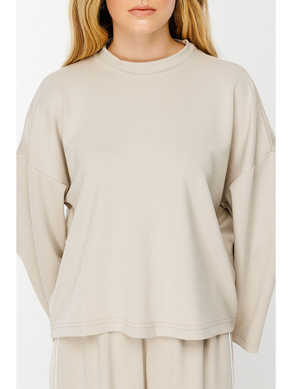 Uzun Kollu Oversize Bej Tshirt-2