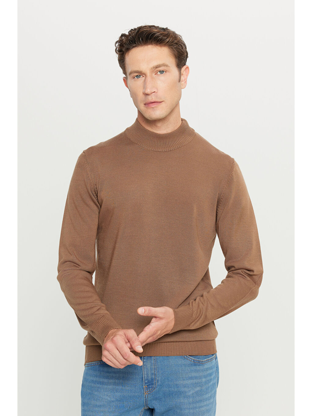 Bej Erkek Vizon Tüylenme Yapmayan Anti-Pilling Standart Fit Yarım Balıkçı Yaka Triko Kazak-2