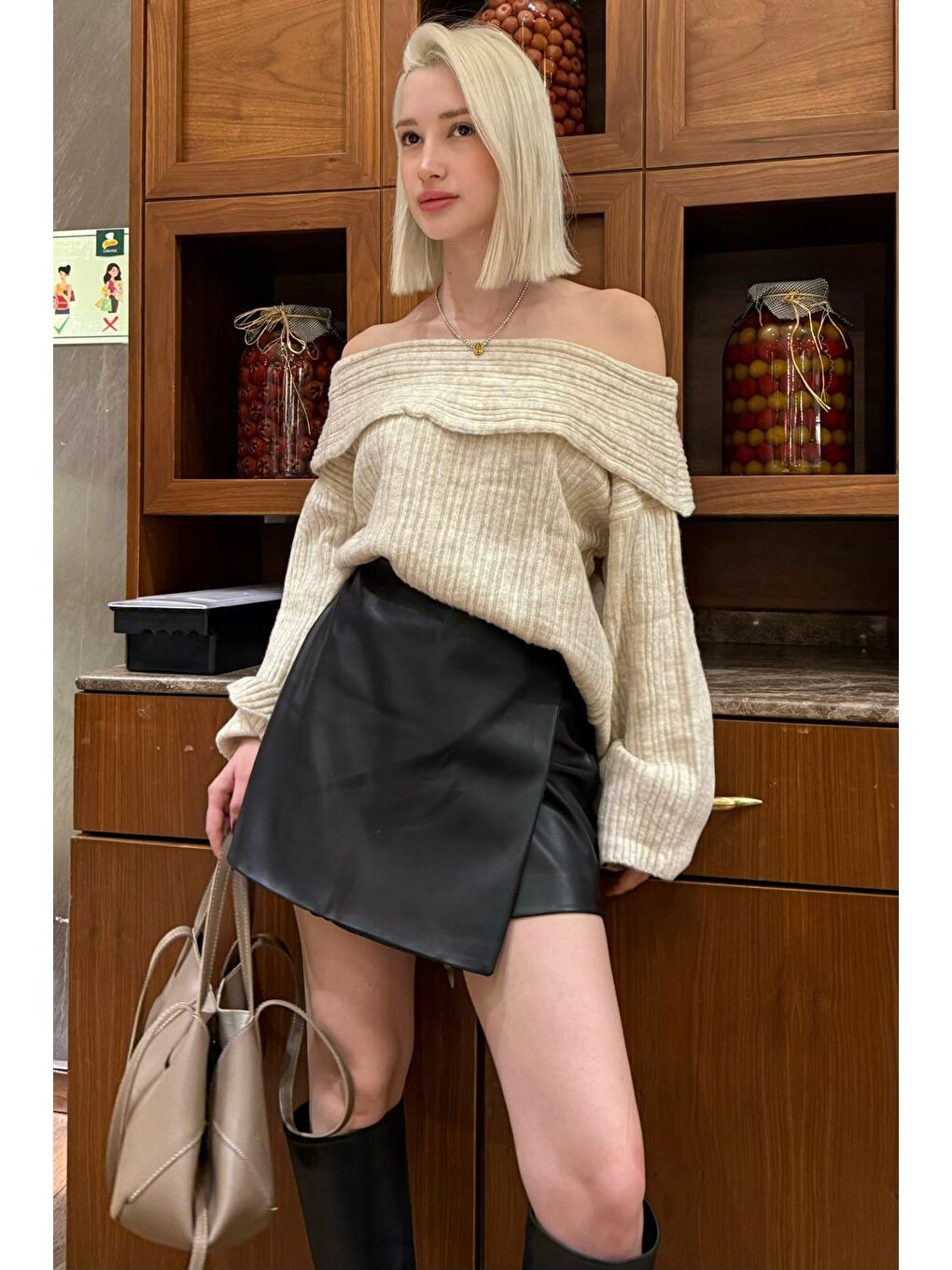 Siyah Deri Mini Şort Etek Mg2550-5