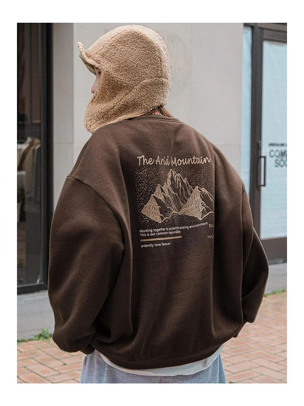 Trendseninle Kahverengi Kadın KAHVERENGİ Arid Mountain Baskılı Oversize Sweatshirt