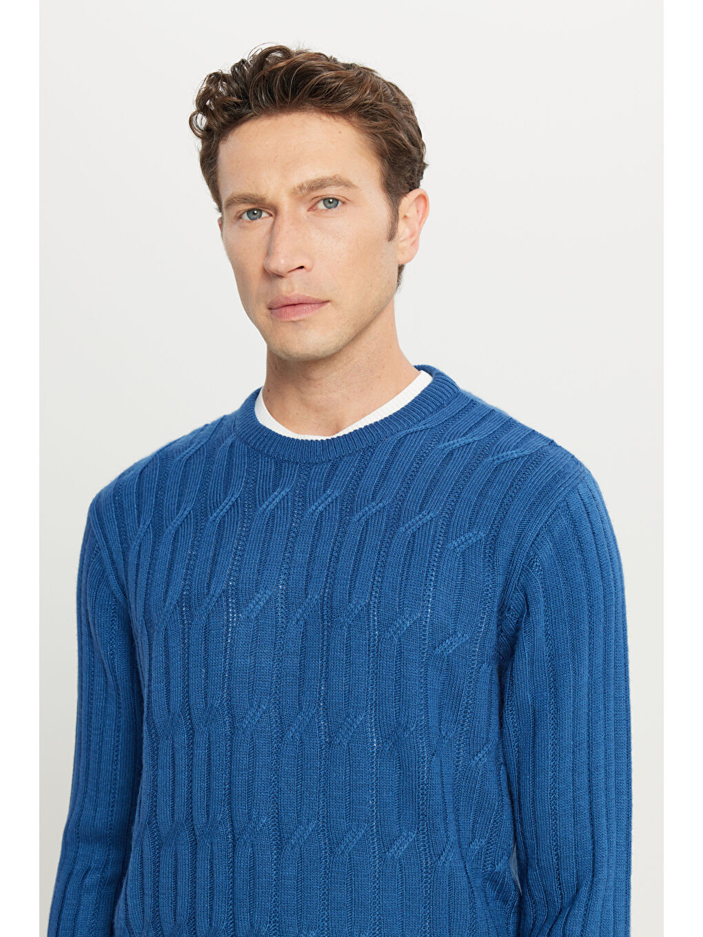 Erkek Havacı Mavi Standart Fit Normal Kesim Bisiklet Yaka Jakarlı Triko %100 Pamuk Kazak-3