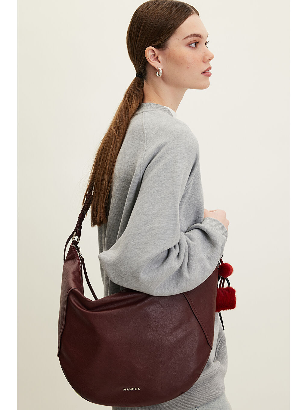 Yumuşak Deri Oval Çapraz Çanta Bordo-1