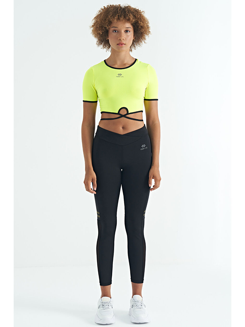 Neon Sarı Bel Bağlama Detaylı O Yaka Standart Kalıp Dalgıç Kumaş Kadın Crop Tişört - 97266-3