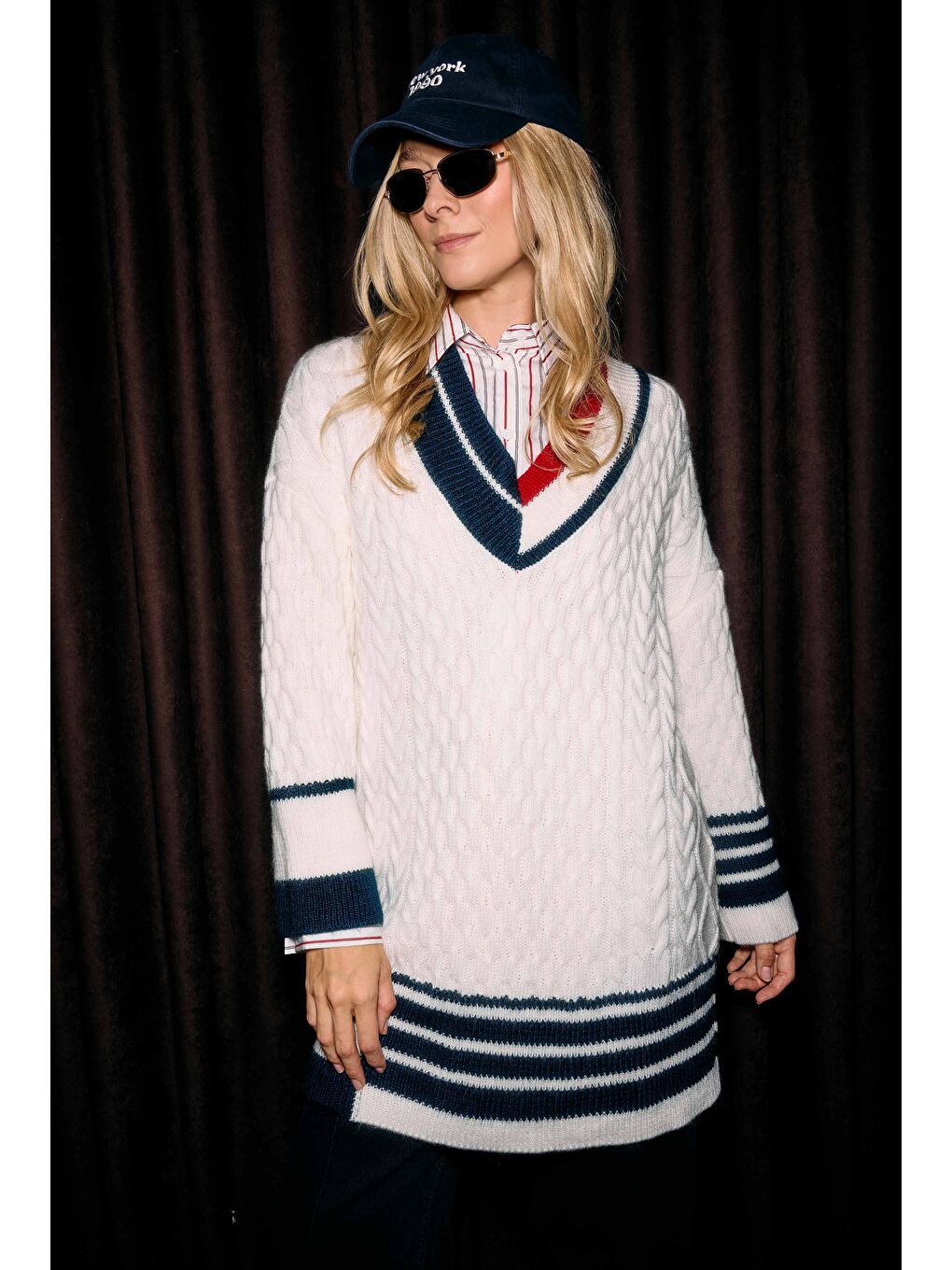 Şerit Detaylı Dokulu Kazak Ekru