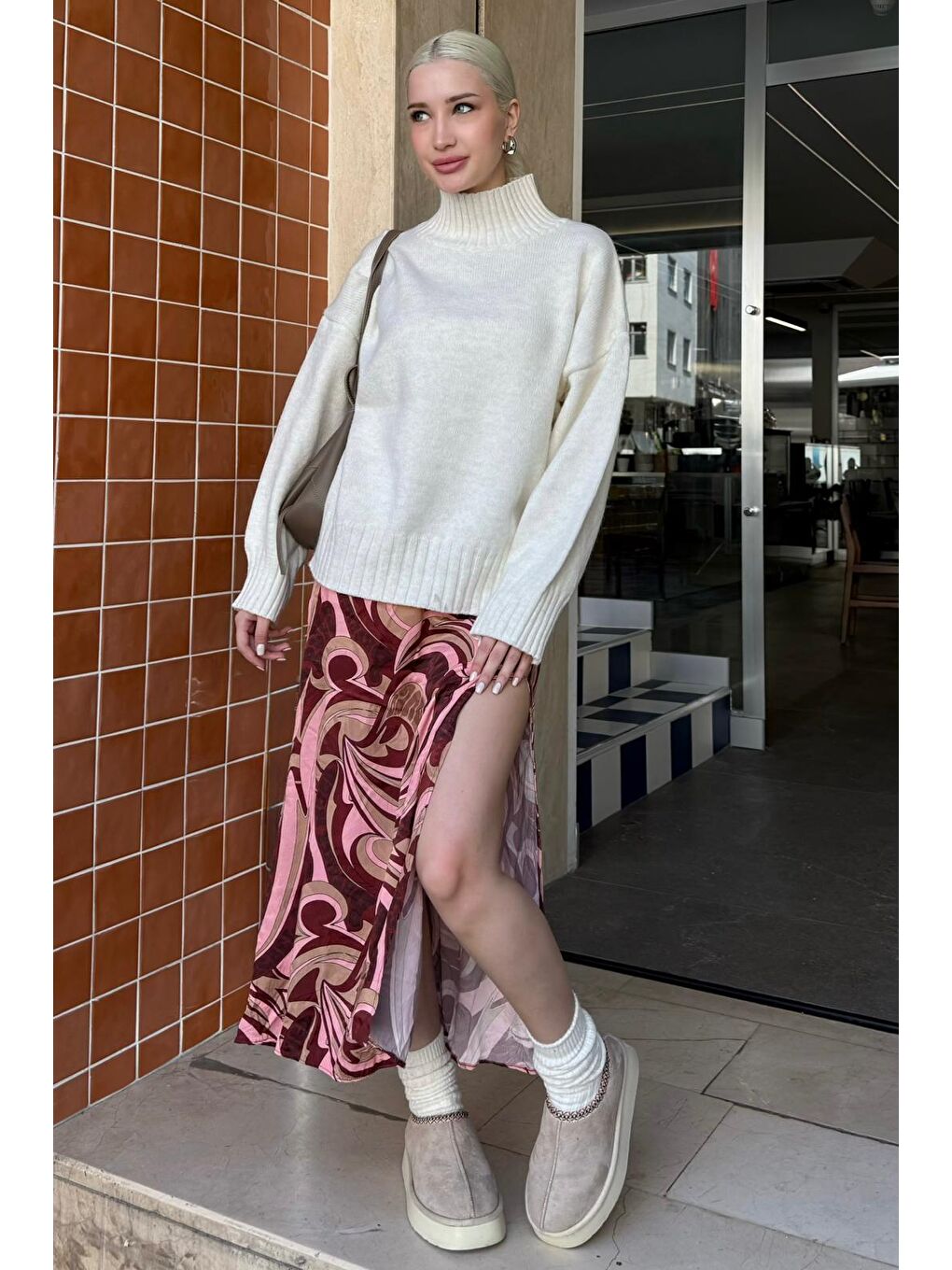 Ekru Boğazlı Kadın Triko Kazak Mg2535-7