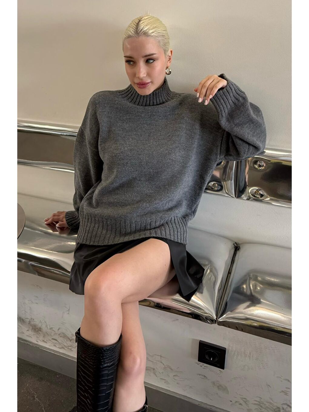 Antrasit Boğazlı Kadın Triko Kazak Mg2535-9