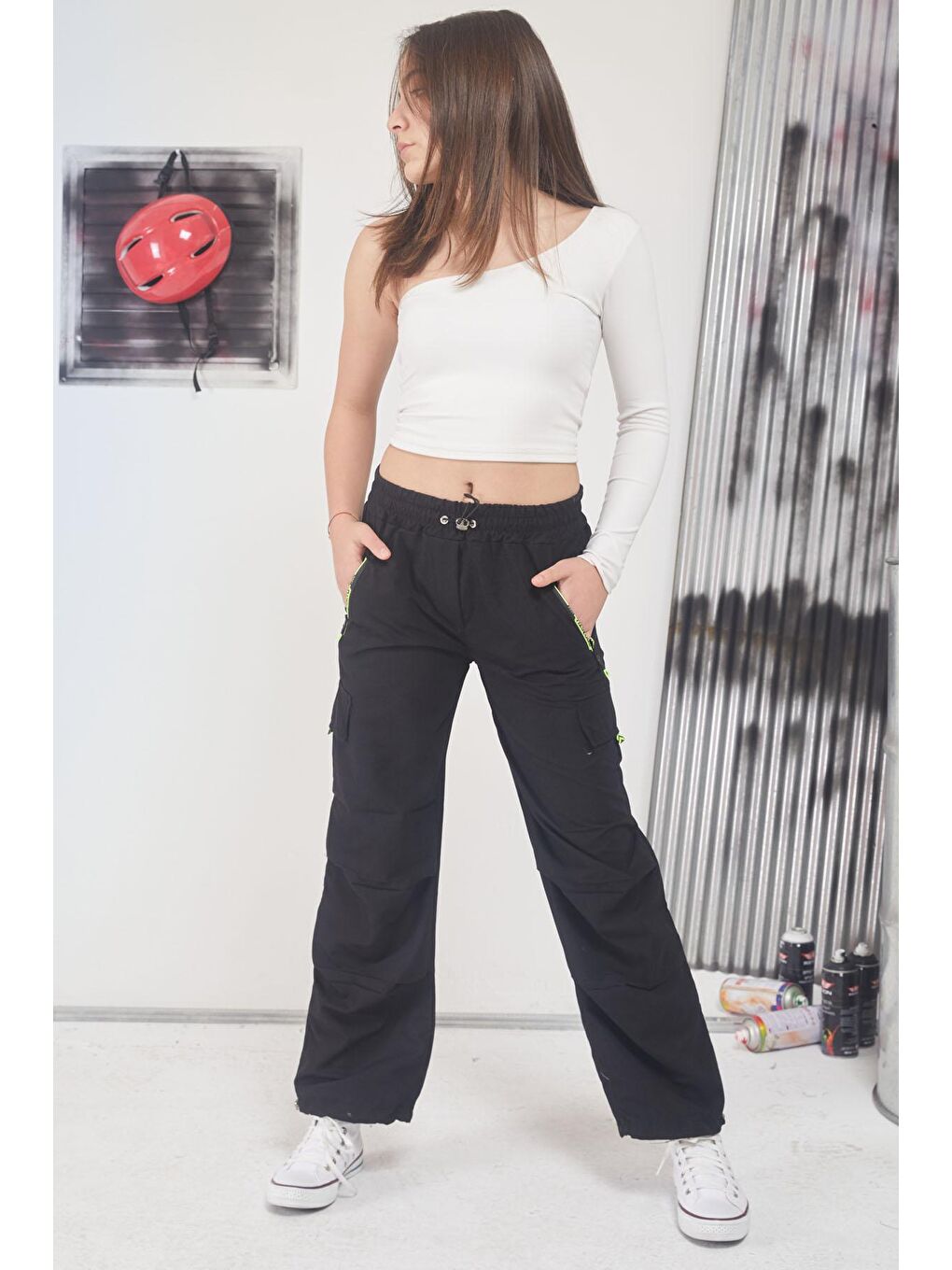 Siyah Fermuar Cepli Kız Çocuk Paraşüt Pantolon 17600-3