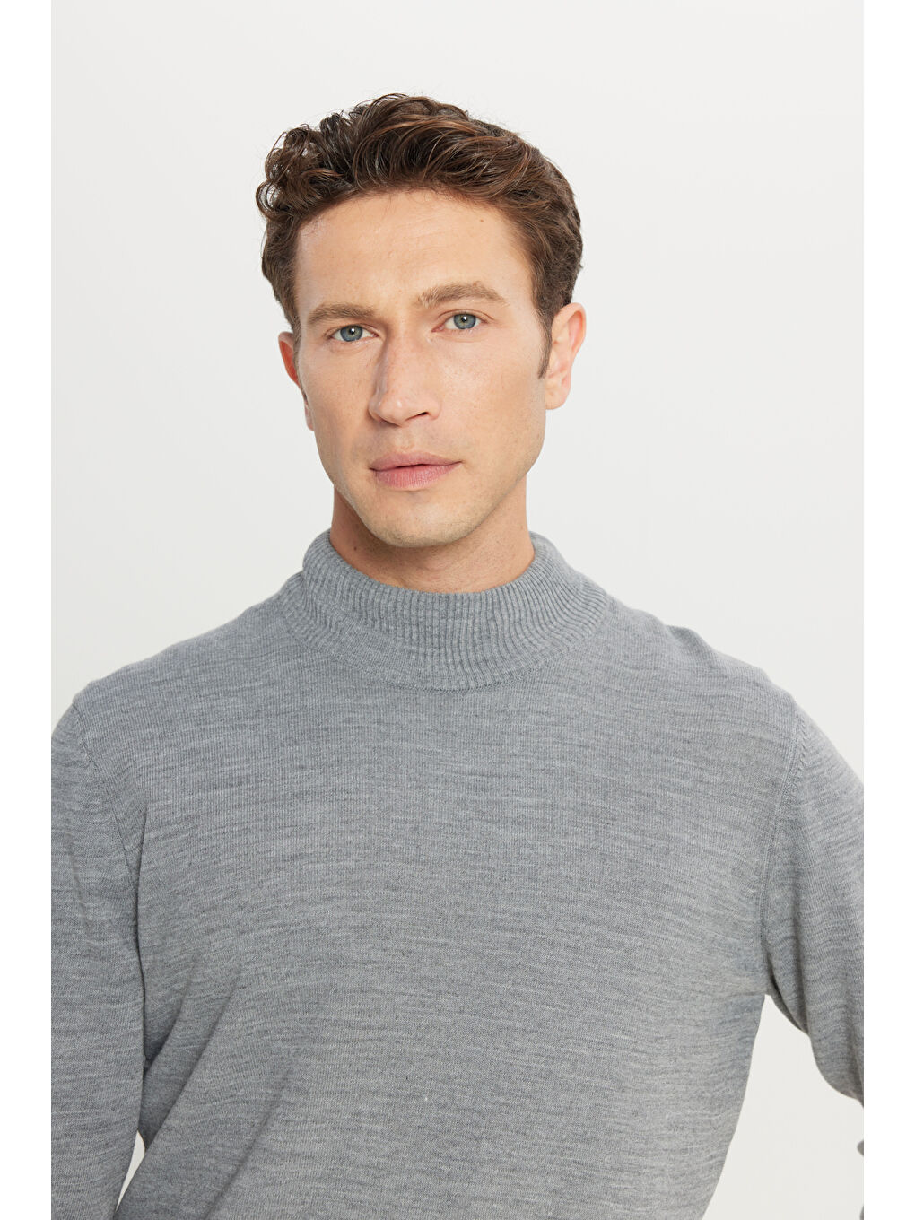 Erkek Gri Melanj Tüylenme Yapmayan Anti-Pilling Standart Fit Yarım Balıkçı Yaka Triko Kazak-3