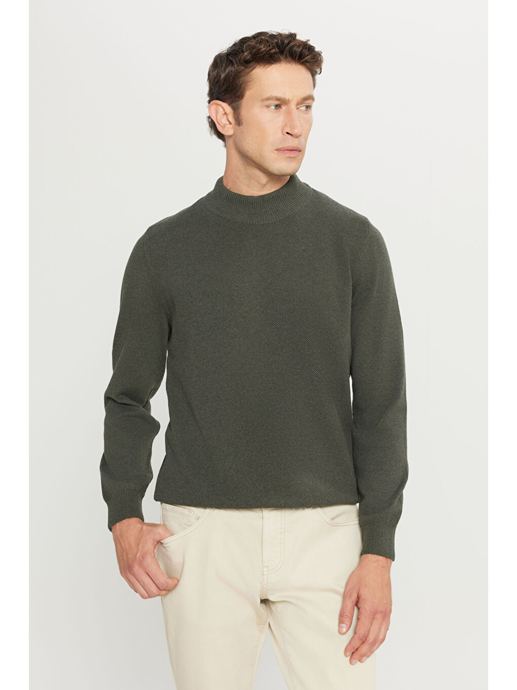 Erkek Haki Standart Fit Normal Kesim Yarım Balıkçı Yaka Pamuklu Triko-2