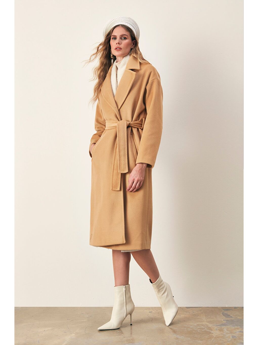 Kahverengi Kuşaklı Salaş Kaban - Camel