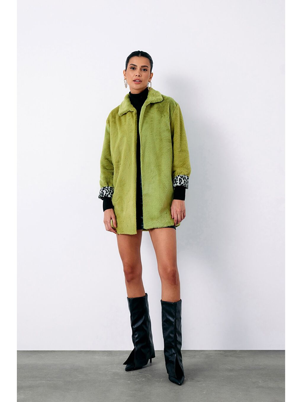 Leopar Astarlı Pelüş Kaban - Yeşil
