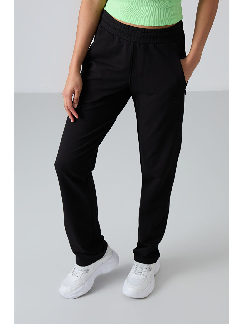 Siyah Gizli Fermuar Cepli Rahat Form Klasik Paça Kadın Eşofman Alt - 94148-3