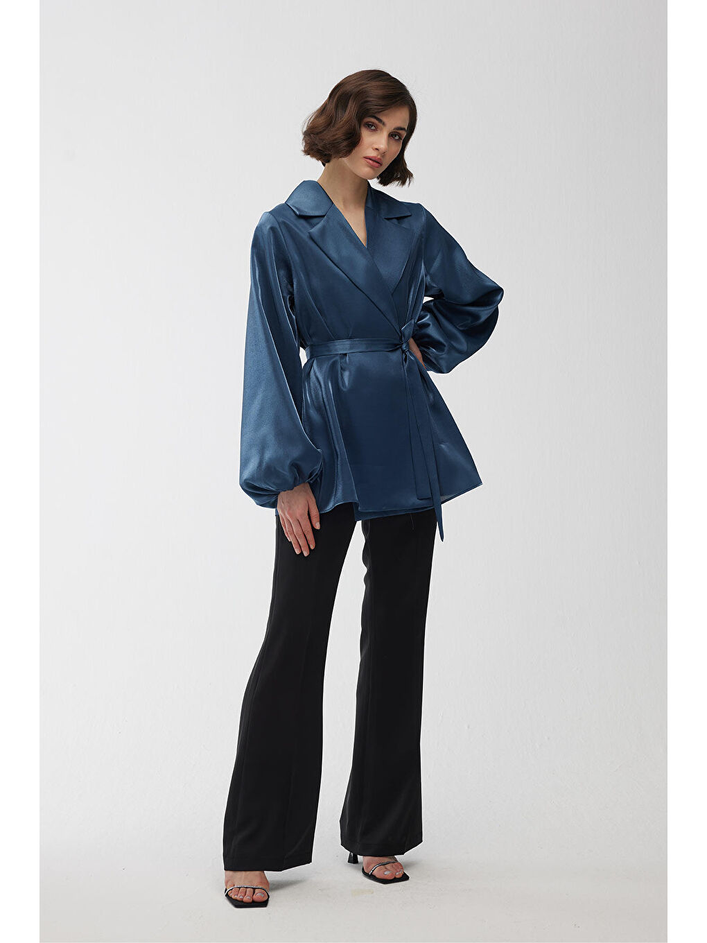 Saten İspanyol Paça Pantolon Siyah-2