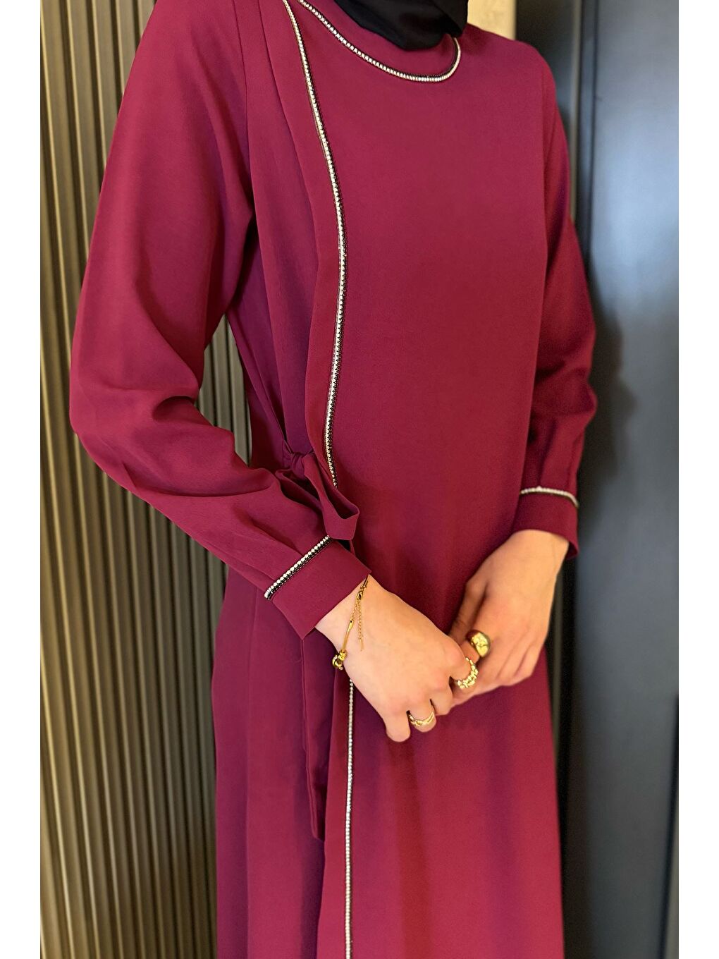 Mürdüm Kadın Taş İşlemeli Bel Kuşak Detaylı Tesettür Elbise-2