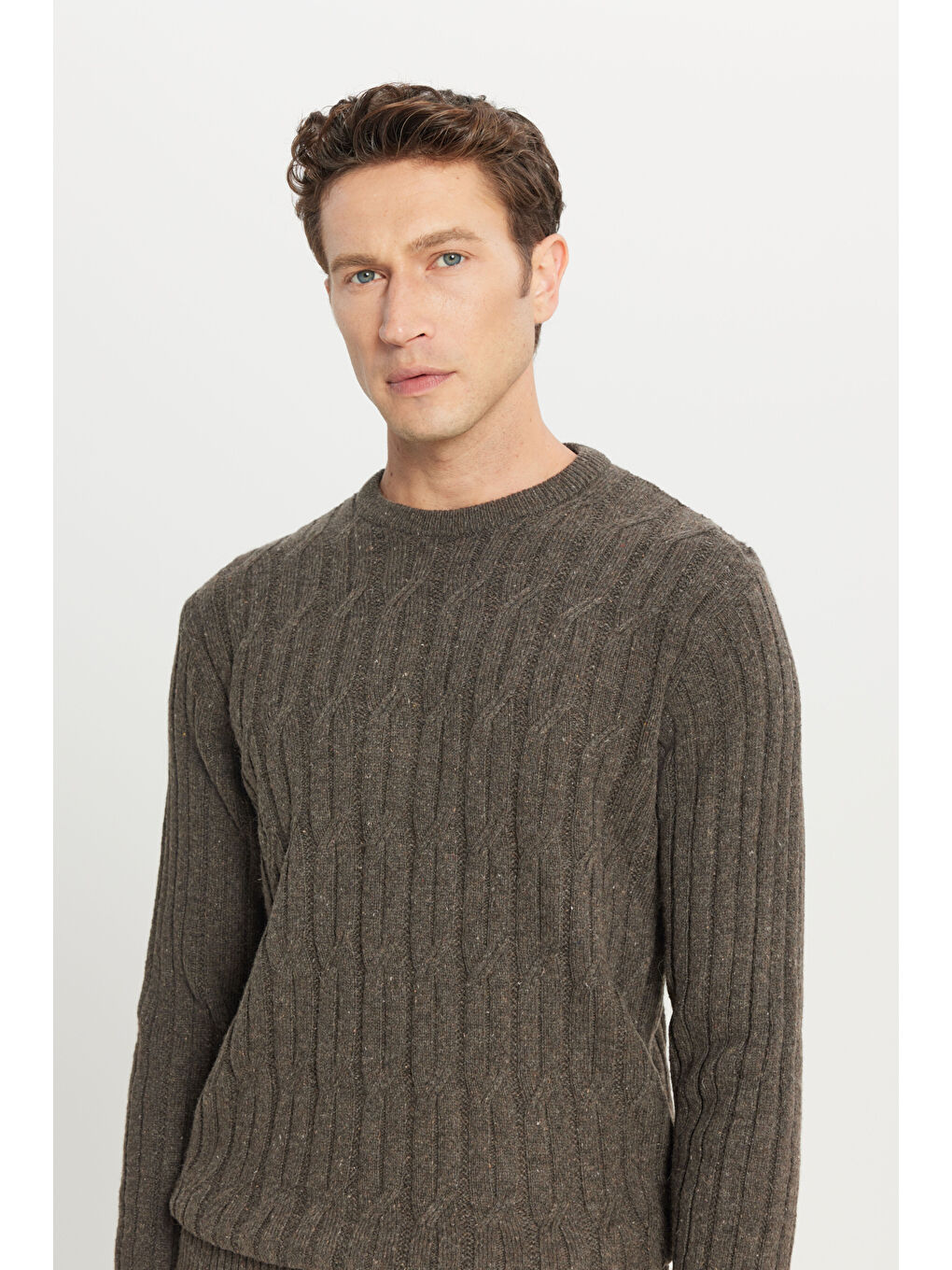 Erkek Kahverengi Standart Fit Normal Kesim Bisiklet Yaka Jakarlı Triko %100 Pamuk Kazak-3