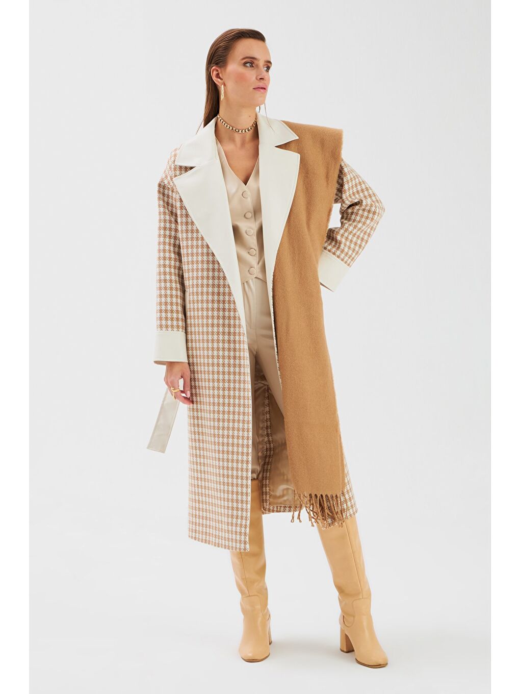 Kahverengi Deri Detaylı Kazayağı Kaban - Camel