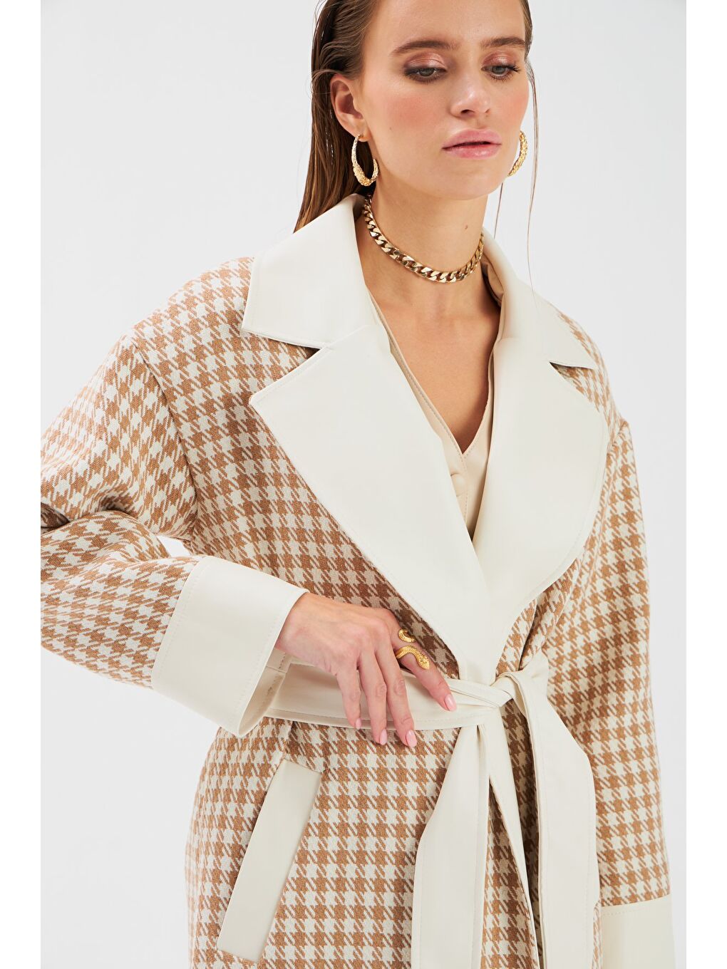 Kahverengi Deri Detaylı Kazayağı Kaban - Camel-5