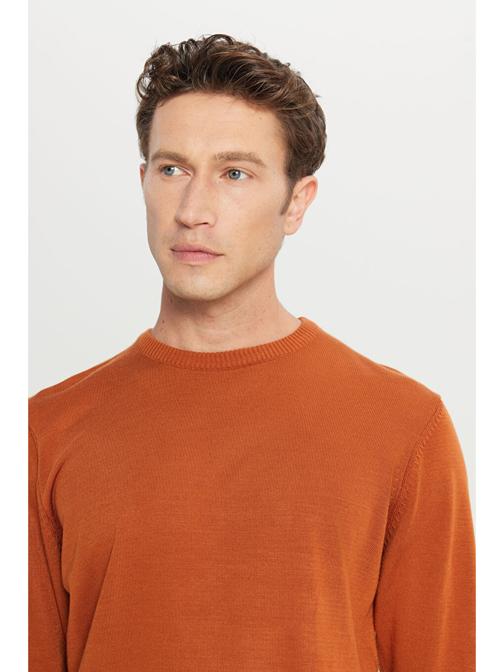 Kahverengi Erkek Kiremit Anti-Pilling Tüylenme Yapmayan Standart Fit Normal Kesim Bisiklet Yaka Triko Kazak-3